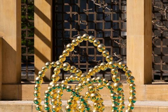 Gold Lotus - Expo: Diary of Happiness-fondation-boghossian-othoniel-gold-lotus-2022-photo Jean-Philippe Robin