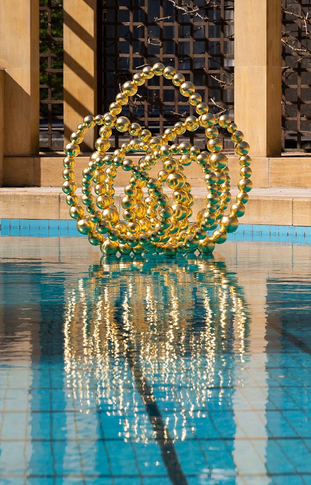 Gold Lotus - Expo: Diary of Happiness-fondation-boghossian-othoniel-gold-lotus-2022-photo Jean-Philippe Robin
